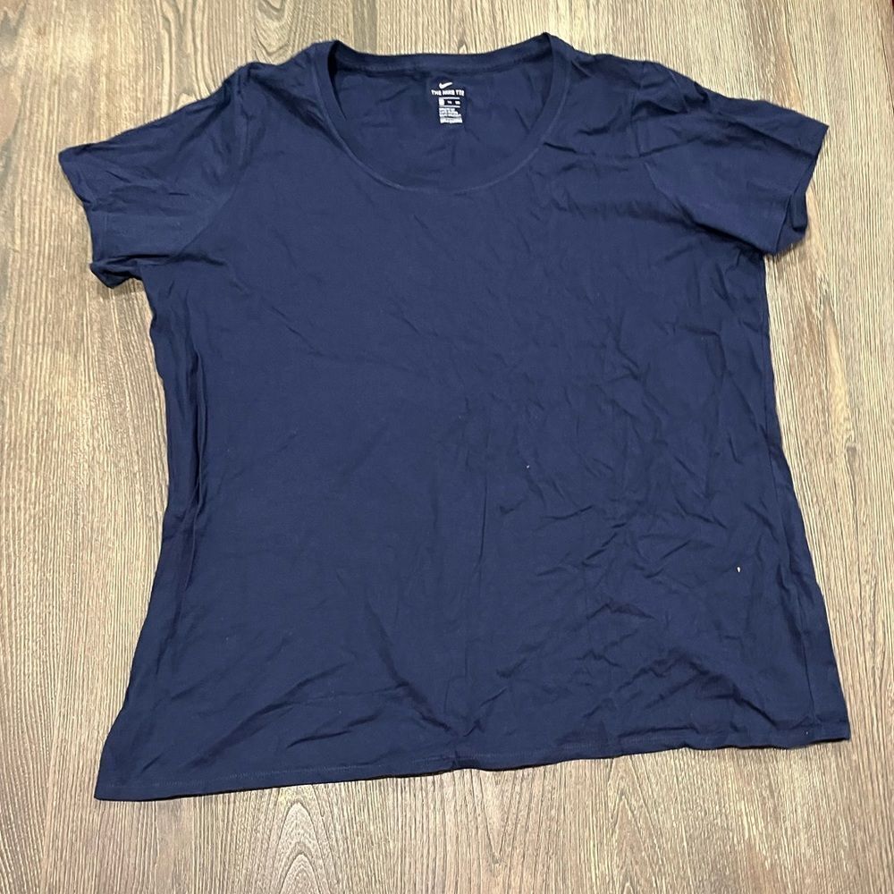 NWOT Nike T-Shirt Scoopneck Short Sleeve Athletic Fit Lightweight Navy Size XXL